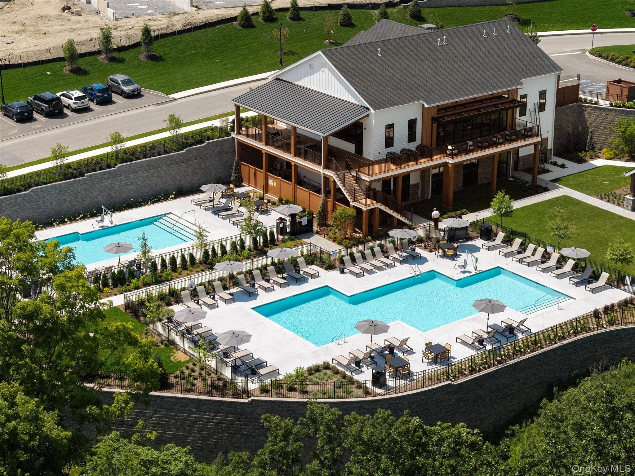 2037 Summit Loop Unit: 92 thumbnail 16
