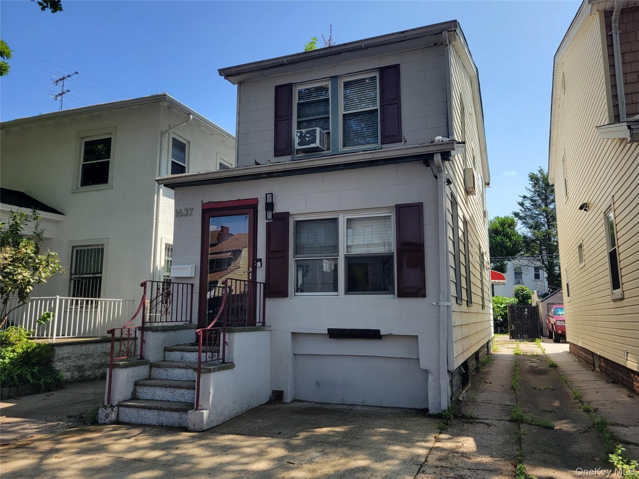 1637 W 2nd Street thumbnail 2