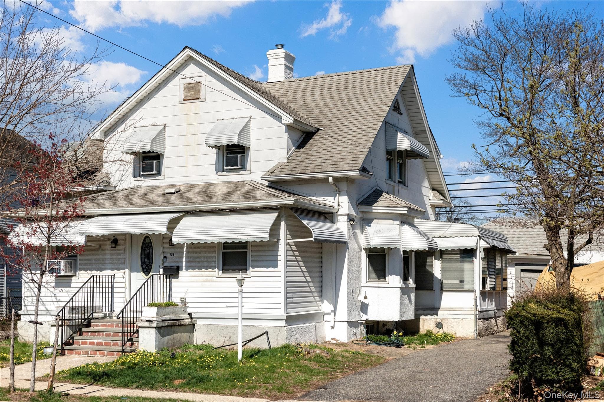 236 Maple Place thumbnail 2