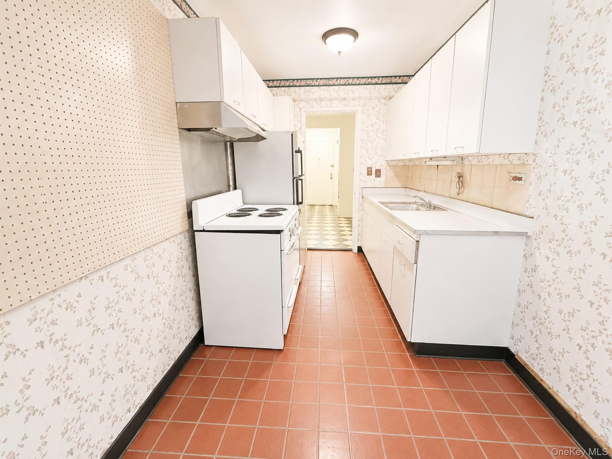 1010 Sherman Avenue Unit: 1G thumbnail 6