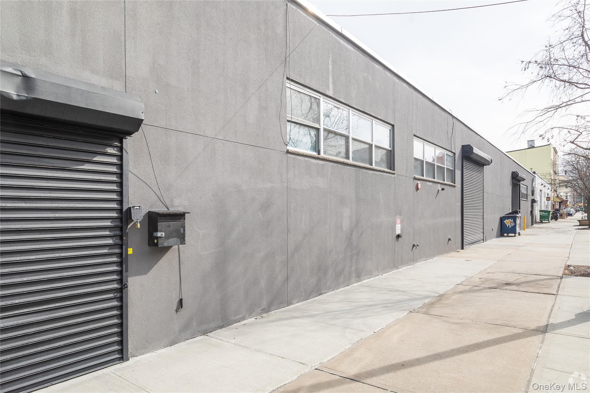 300 Kingsland Avenue thumbnail 7