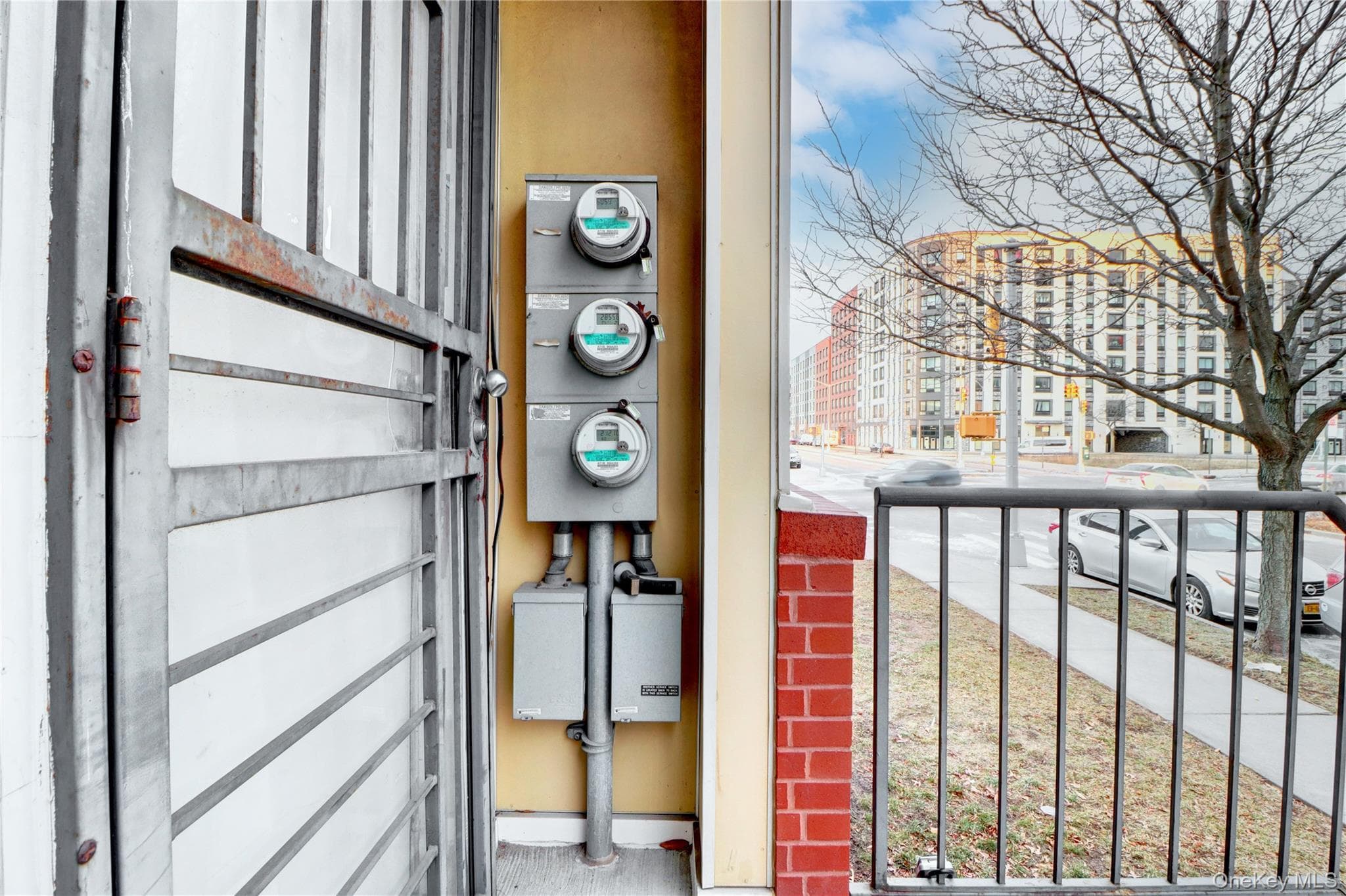 639 Vandalia Avenue thumbnail 2