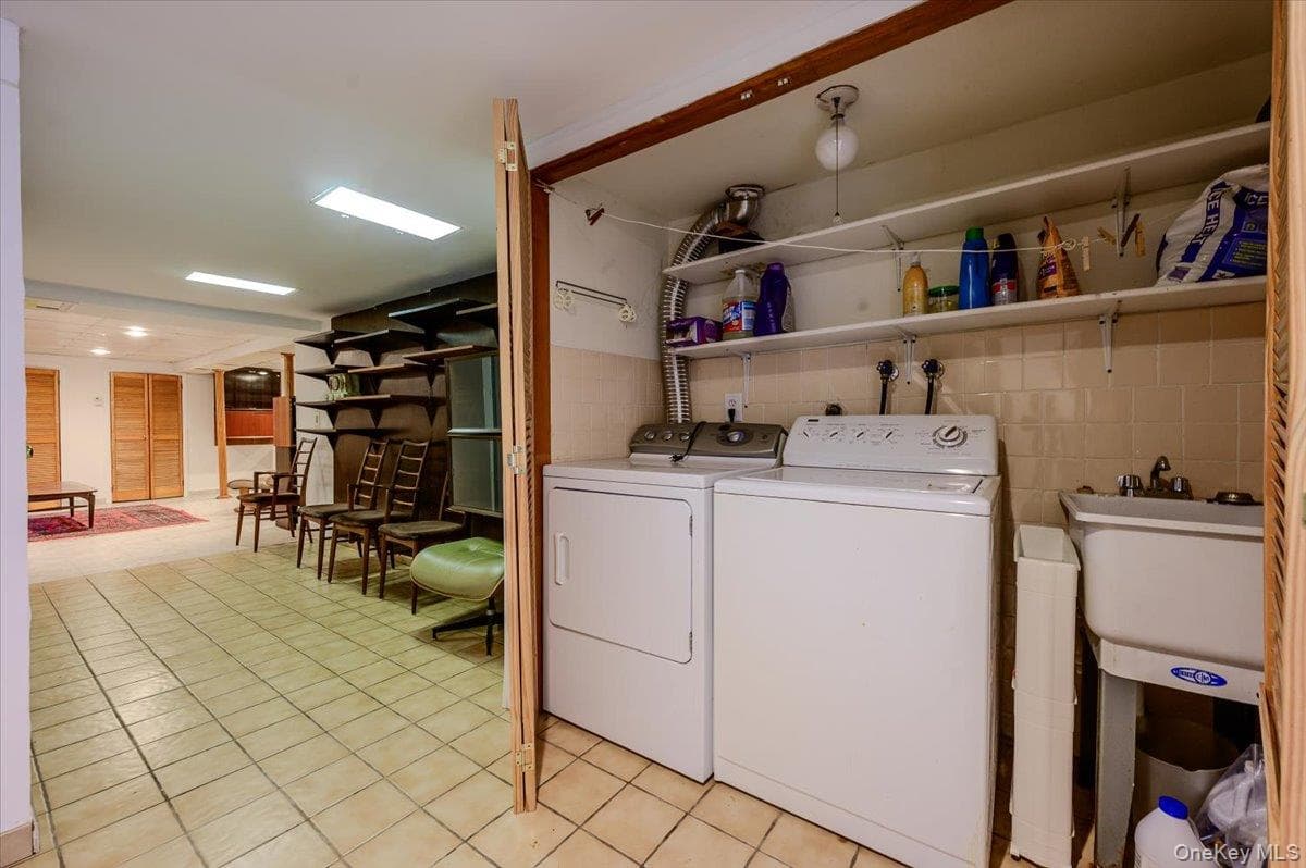 3855 Douglaston Parkway thumbnail 22