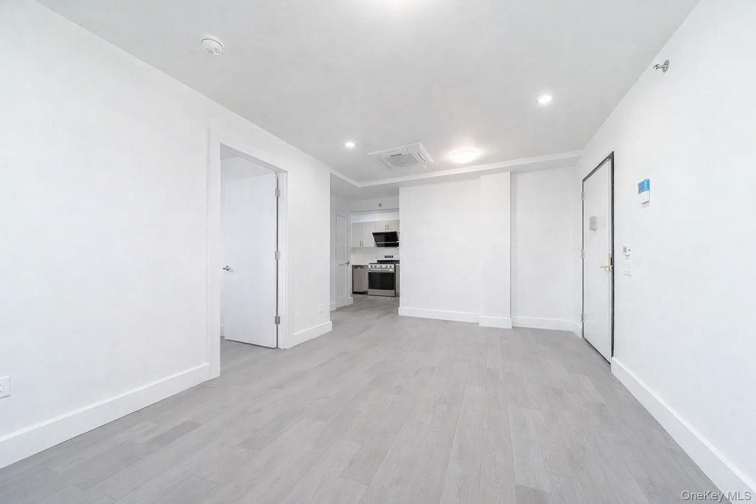 131-19 Fowler Avenue Unit: 4A thumbnail 2