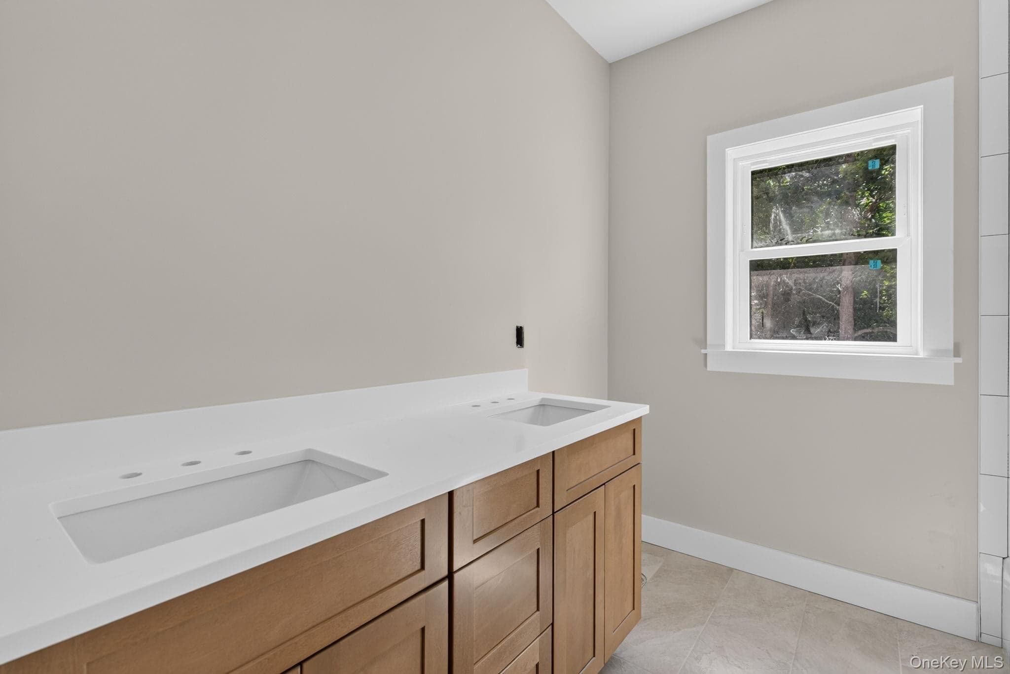 86 Shore Boulevard thumbnail 17