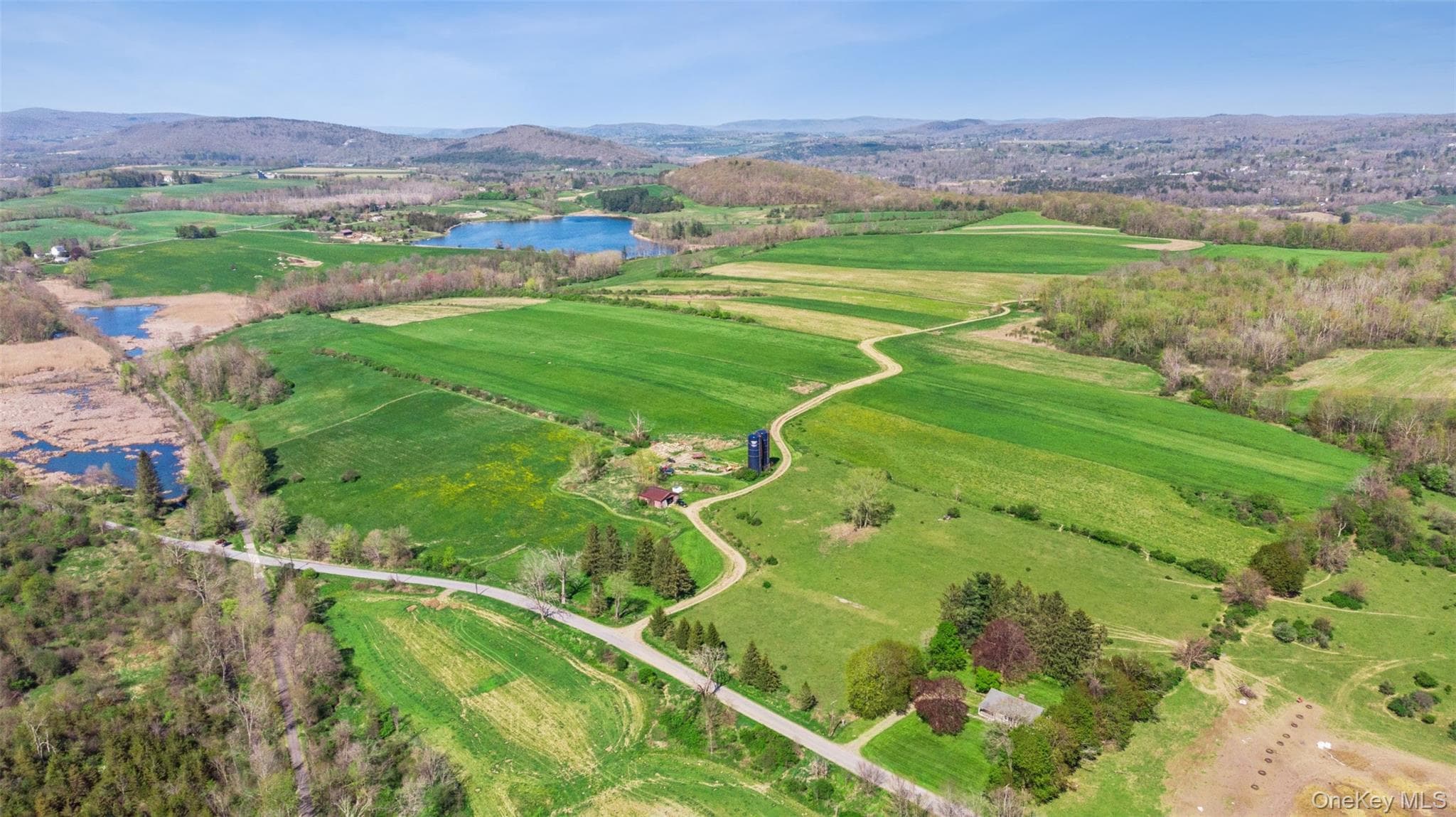 156 Sharon Station Road, Amenia