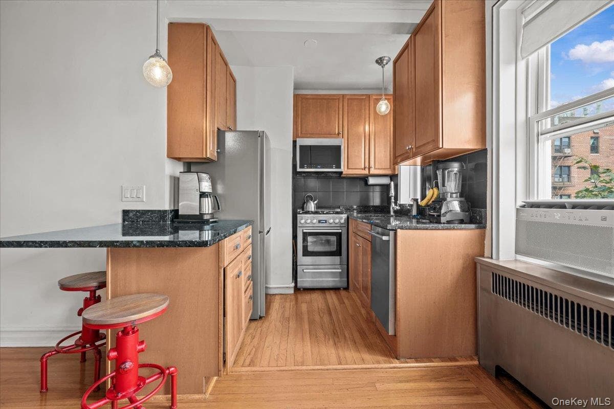 3810 Greystone Avenue Unit: 504 thumbnail 10