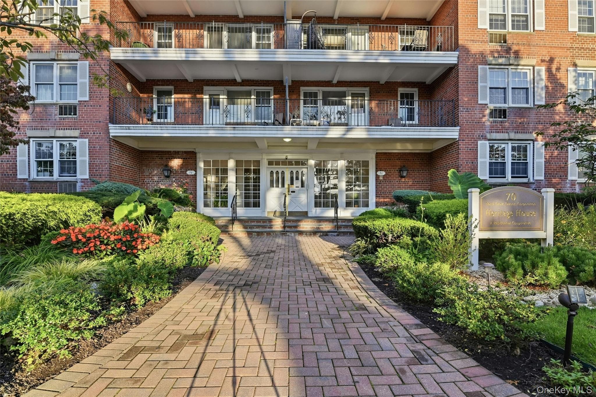 70 N Grove Street Unit: 3K, Freeport