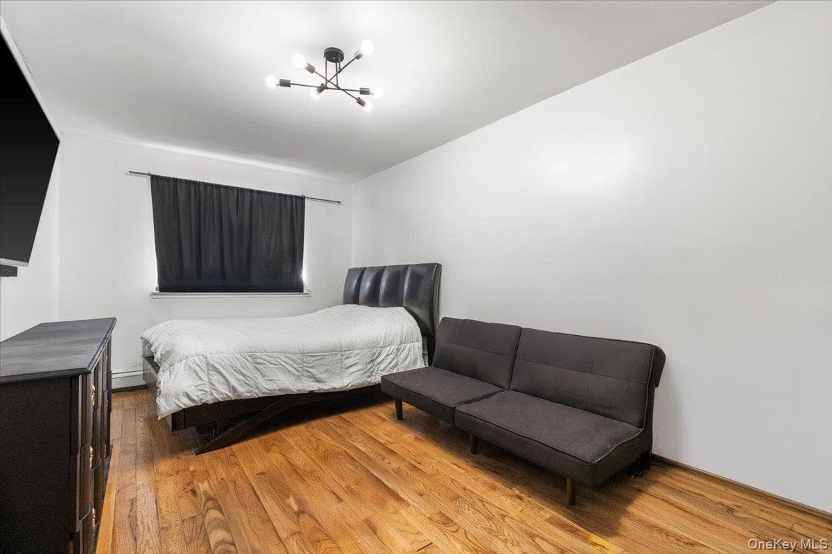 1054 Cauldwell Avenue thumbnail 17