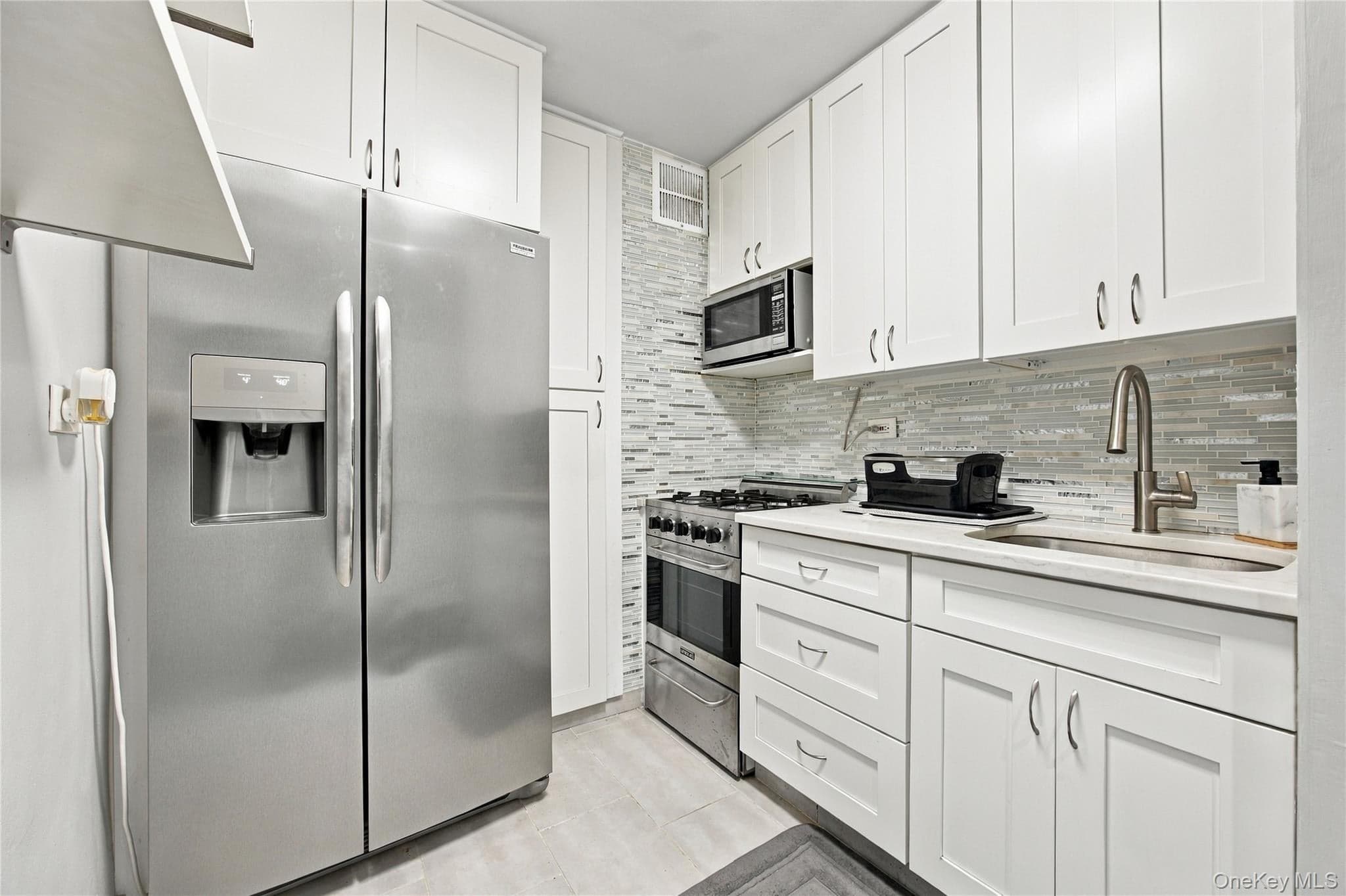 9910 60th Avenue Unit: 5A thumbnail 3