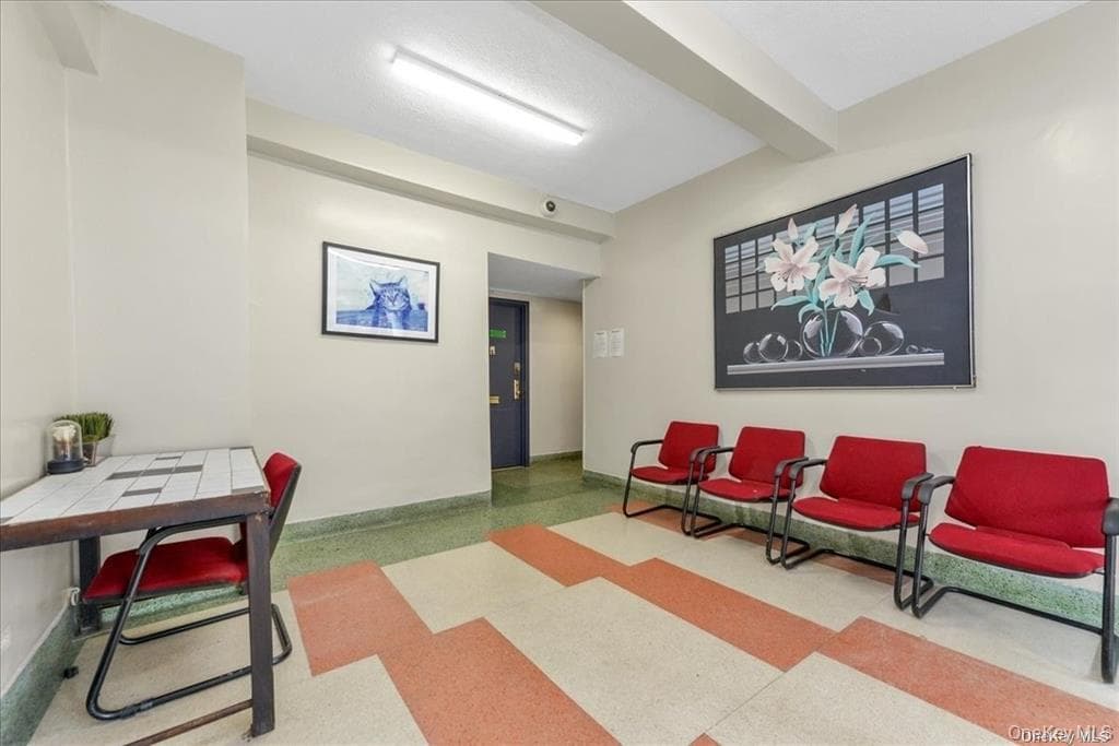 141-05 Northern Boulevard Unit: C1-D1 thumbnail 4