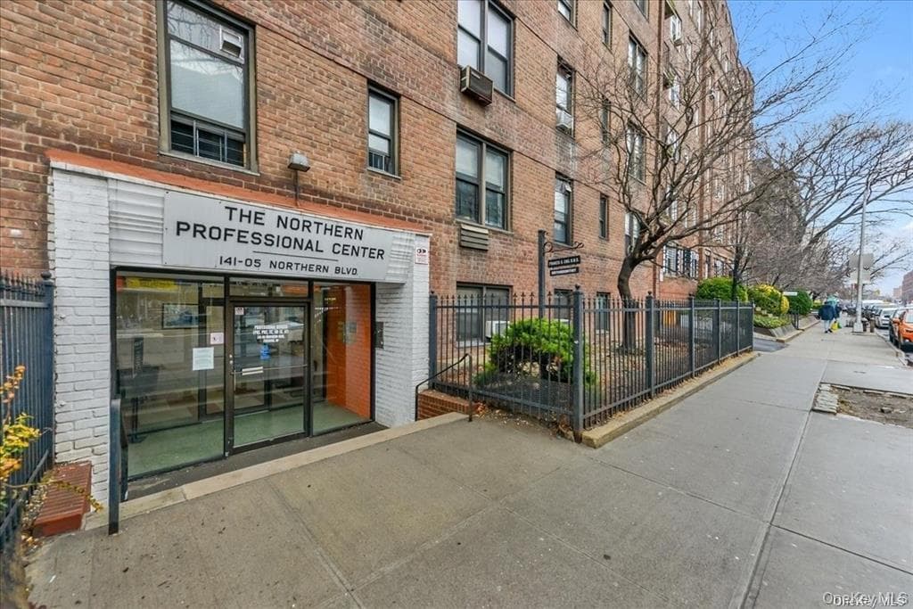 141-05 Northern Boulevard Unit: C1-D1, Flushing