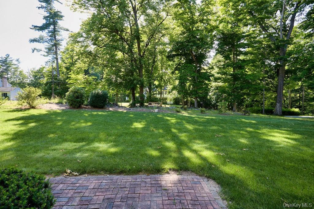 10 Stoutenburgh Drive thumbnail 35