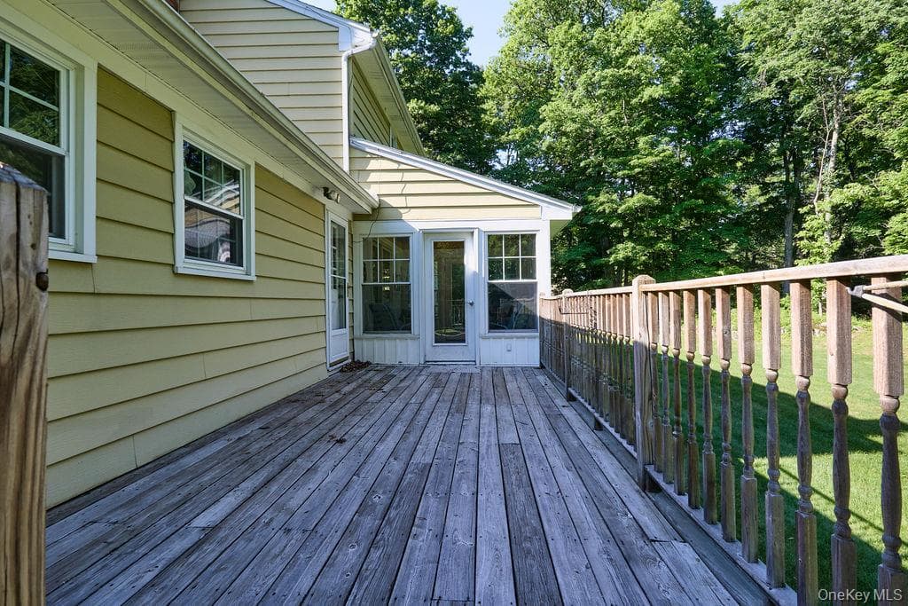 10 Stoutenburgh Drive thumbnail 39