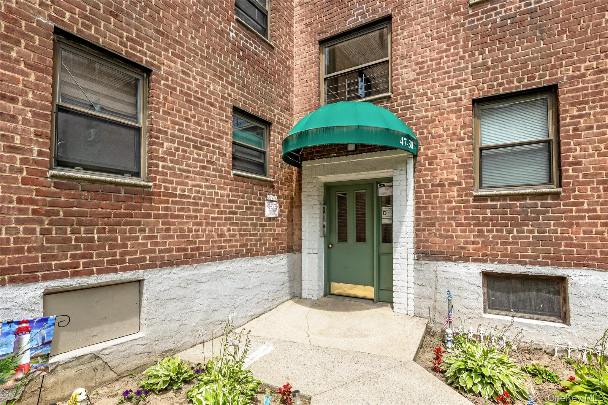 47-30 217th Street Unit: 2C, Bayside