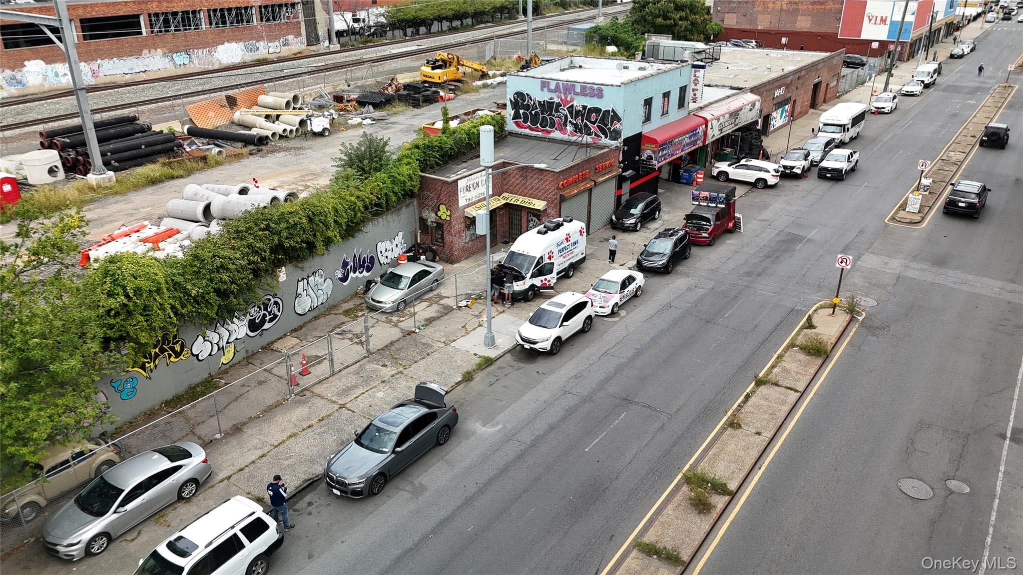 2175 E Tremont Avenue thumbnail 7