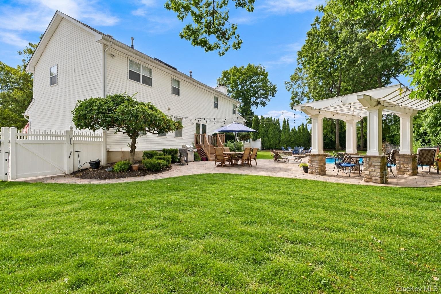 5 Aspatuck Court thumbnail 36