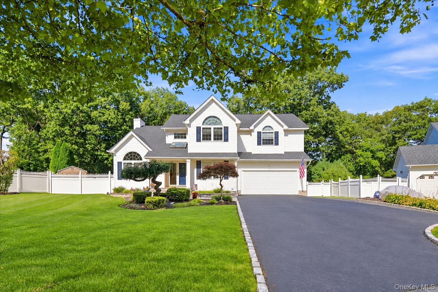 5 Aspatuck Court photo 1