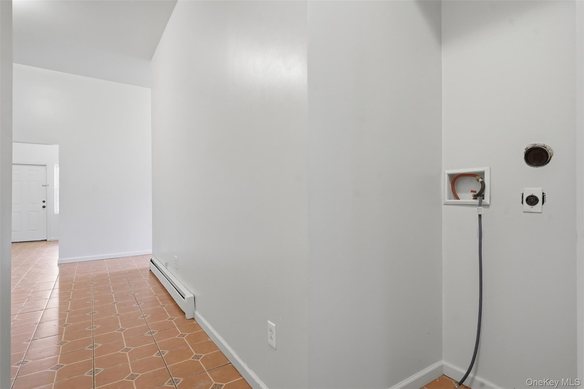 10 Eastman Terrace thumbnail 11