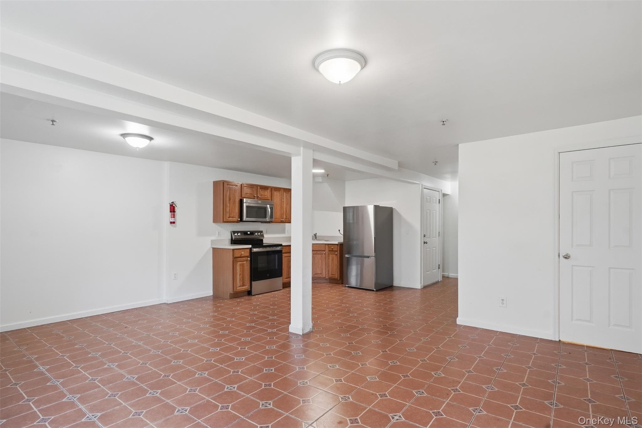 10 Eastman Terrace thumbnail 27