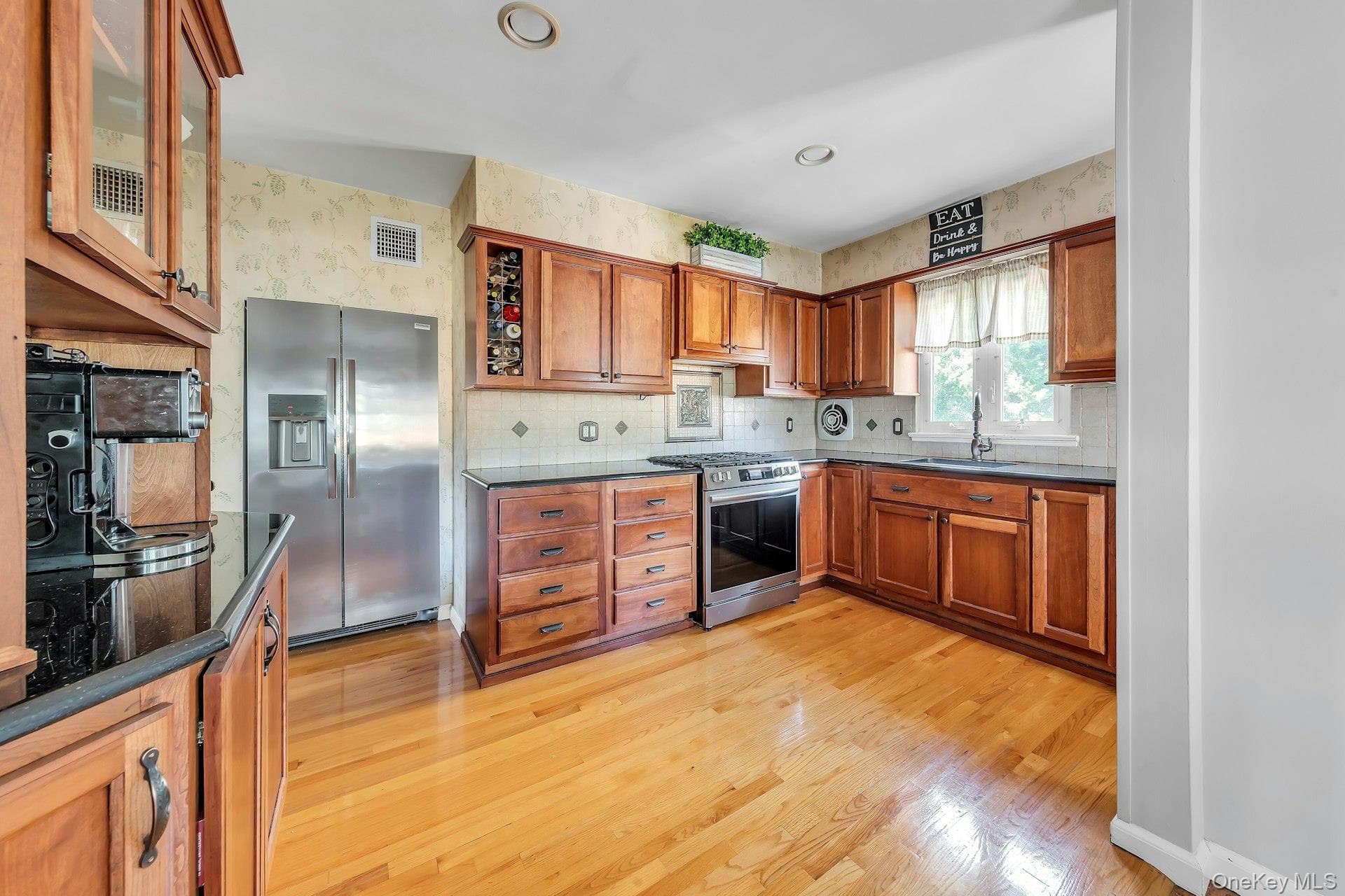153 N Hickory Street thumbnail 12