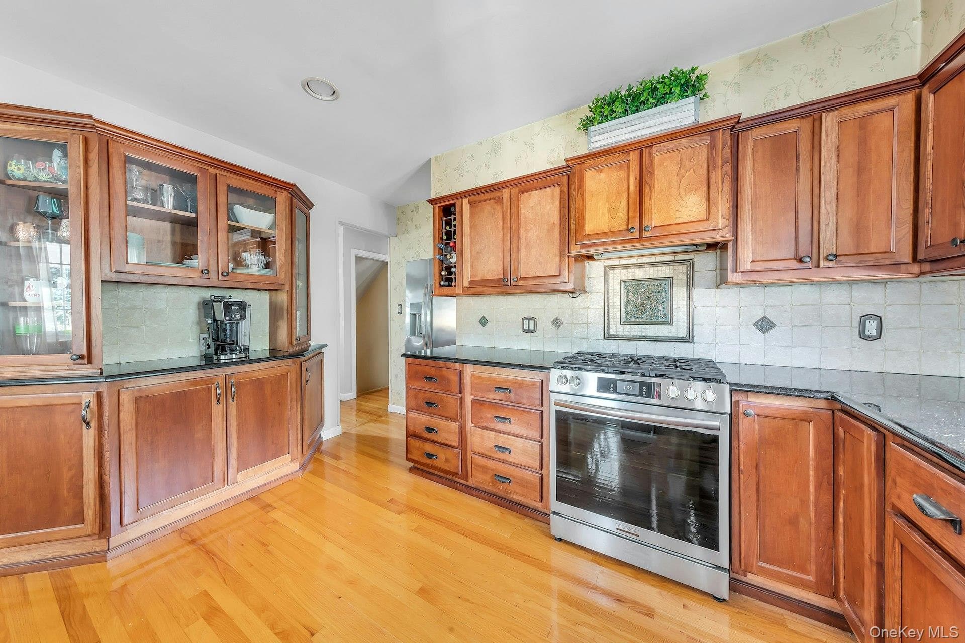 153 N Hickory Street thumbnail 11