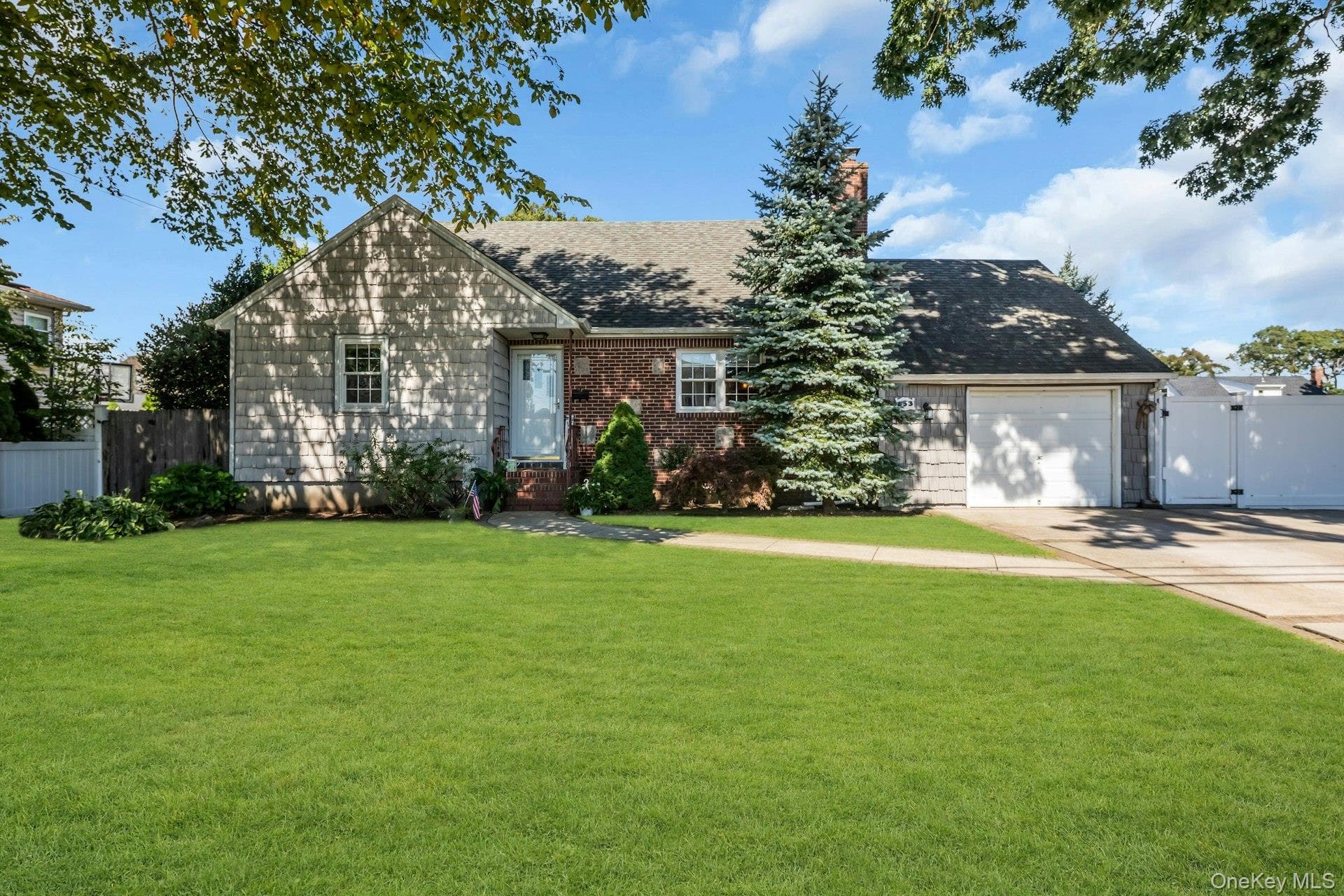 153 N Hickory Street photo 1