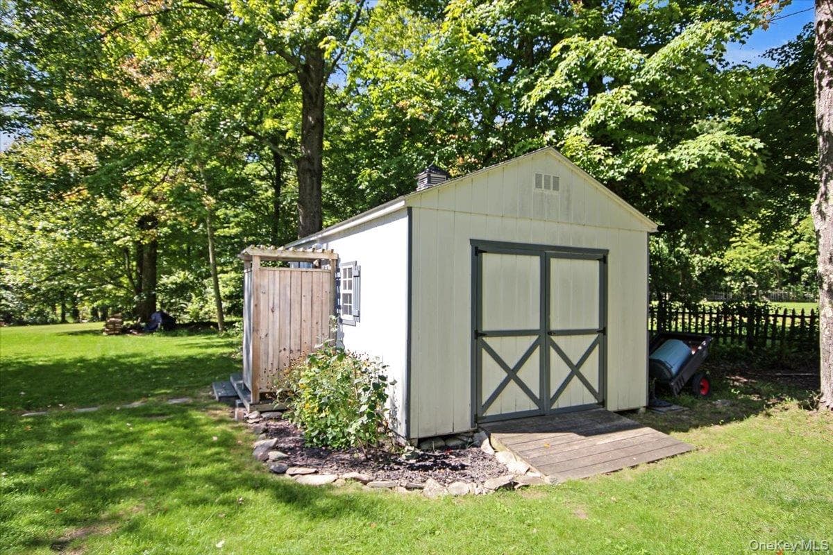 304 Cedar Hill Road thumbnail 42