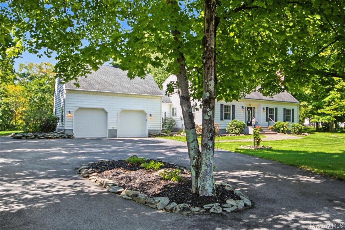 304 Cedar Hill Road thumbnail 5