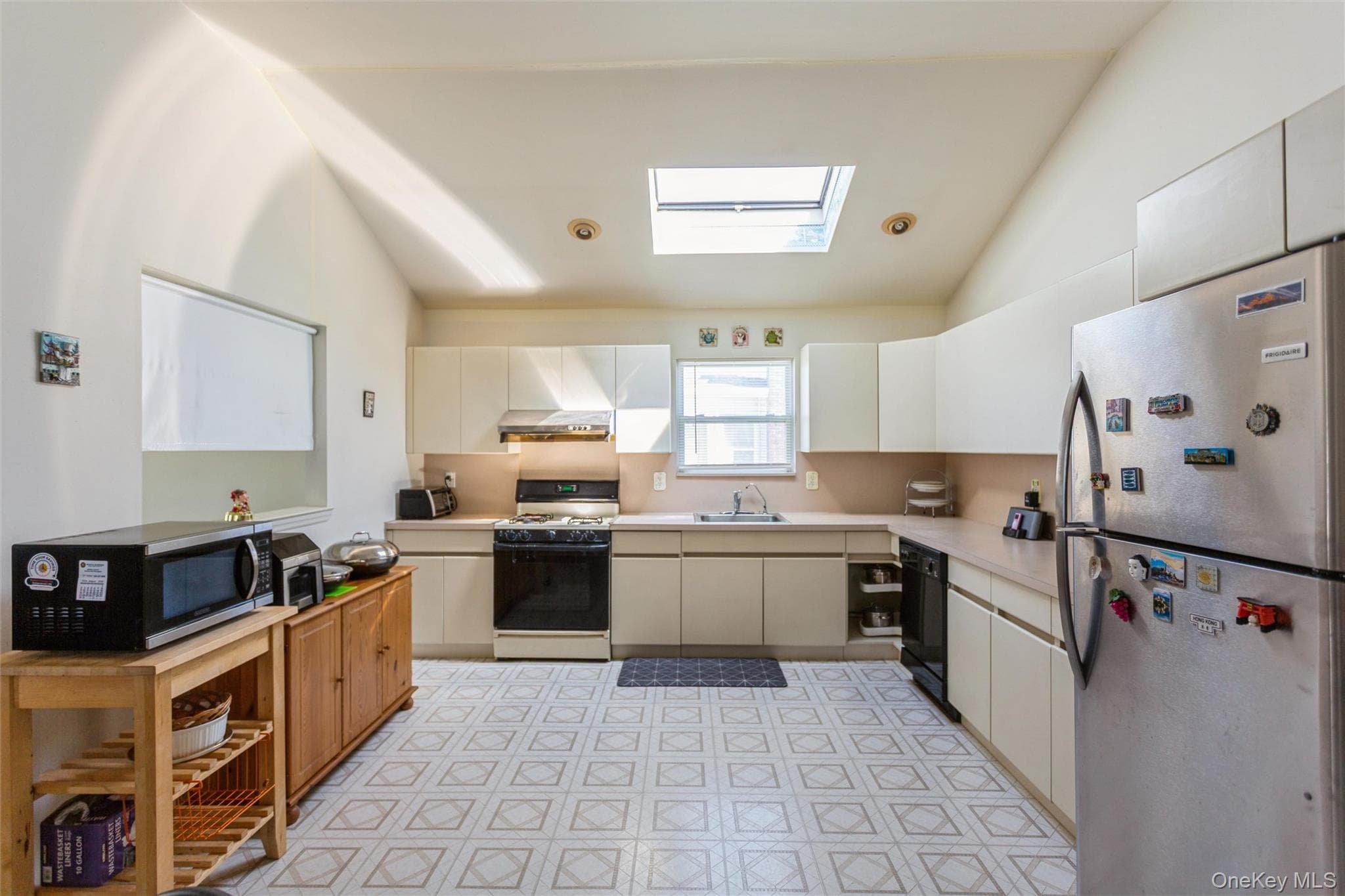 2929 Rockaway Avenue thumbnail 24