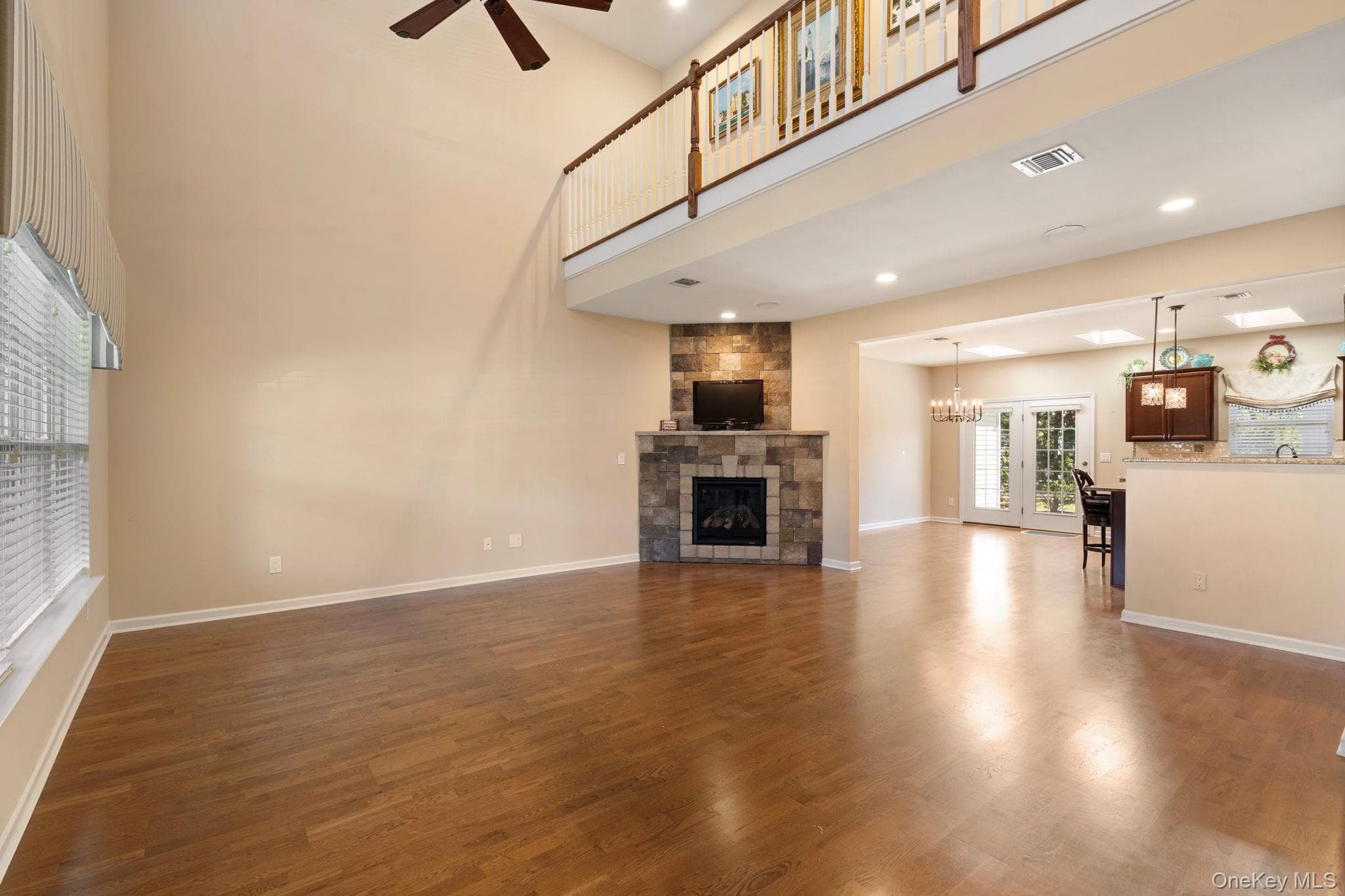 156 Stoneleigh Drive thumbnail 5