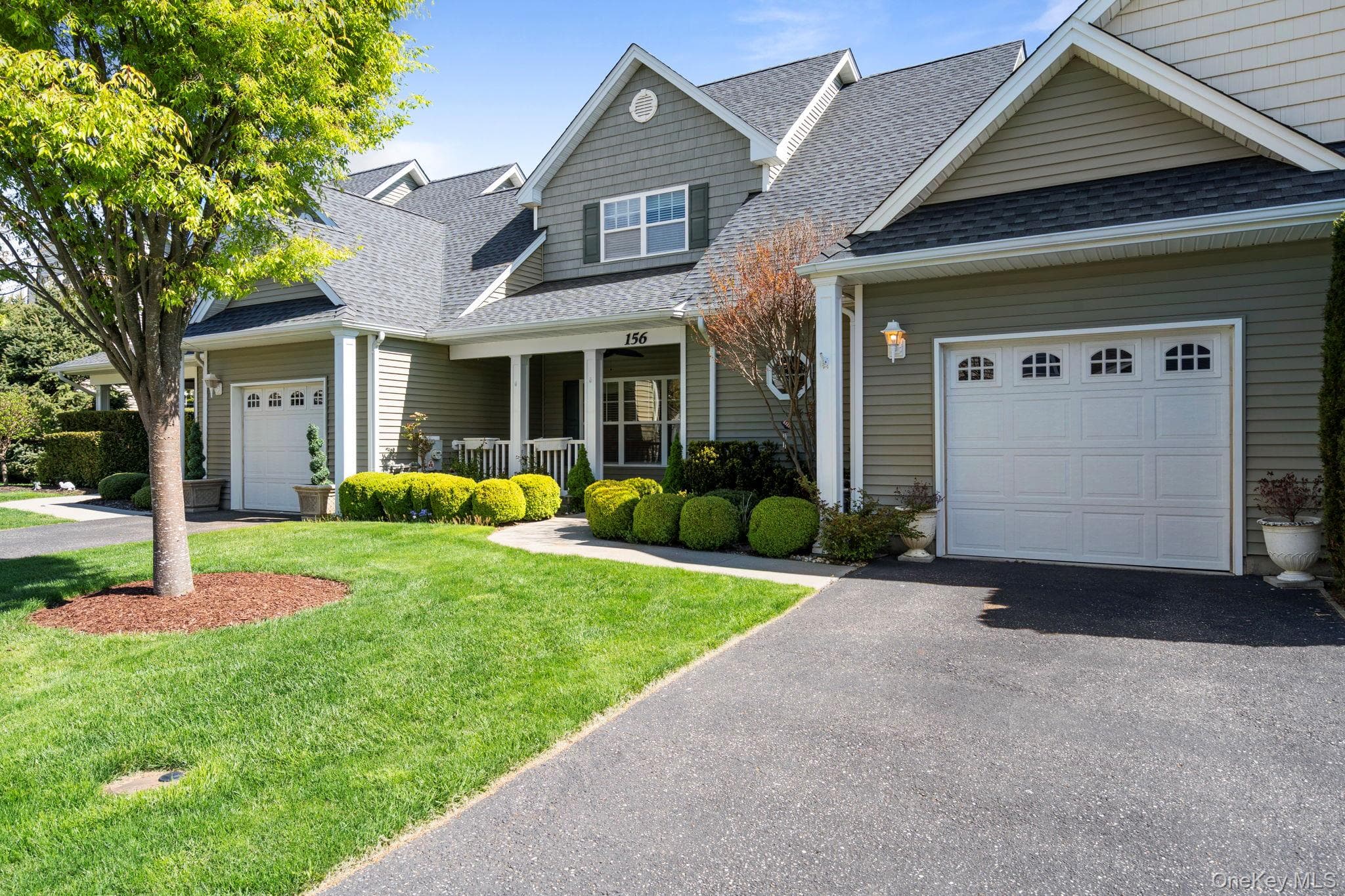 156 Stoneleigh Drive, Riverhead