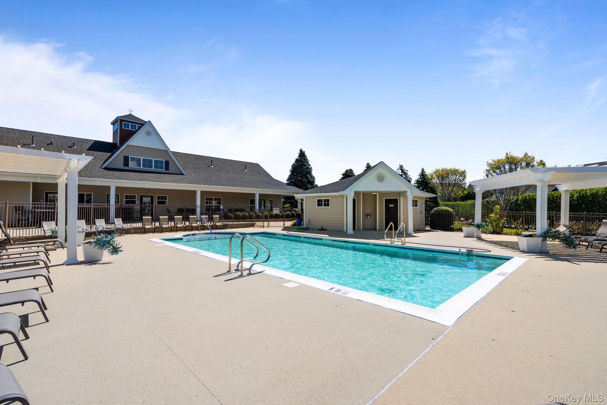 156 Stoneleigh Drive thumbnail 43