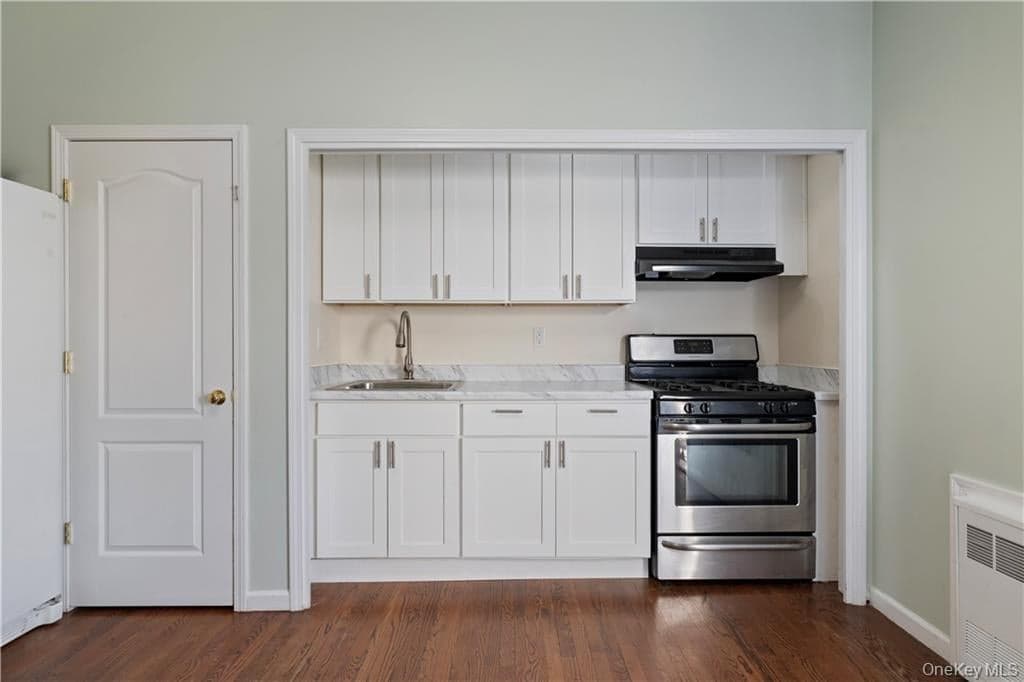 3307 Parkview Drive thumbnail 9
