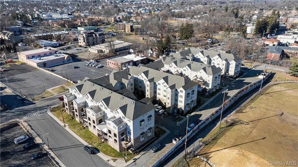 3307 Parkview Drive thumbnail 34