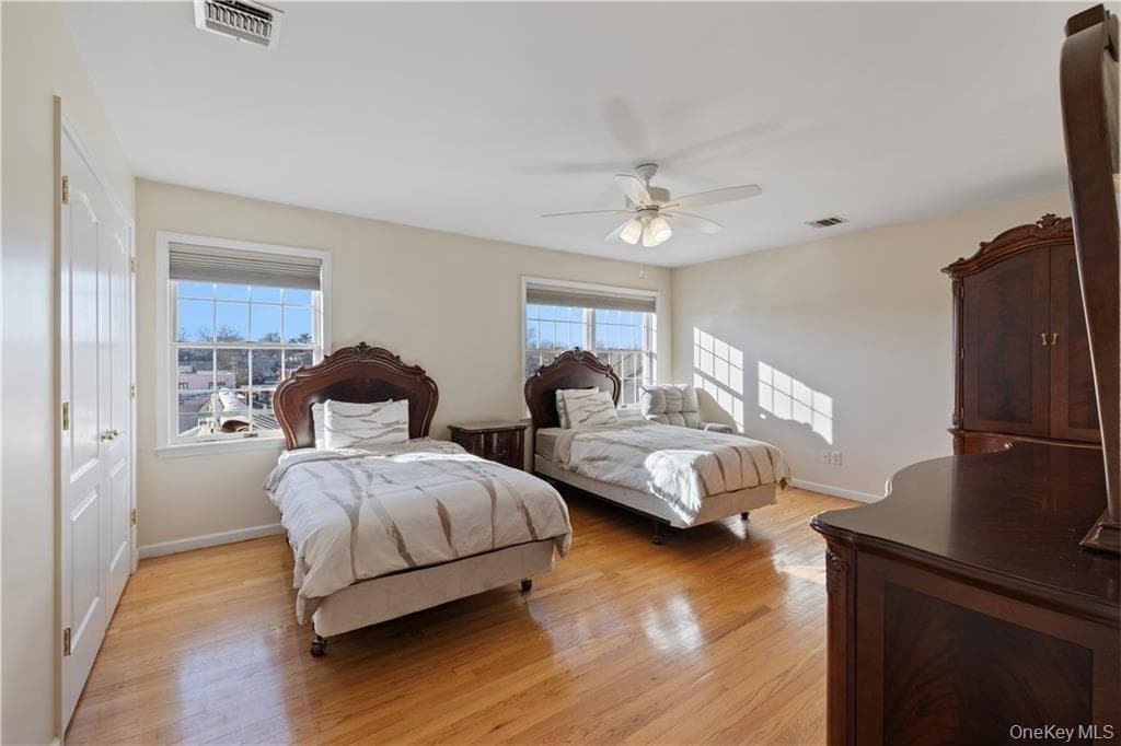 3307 Parkview Drive thumbnail 19