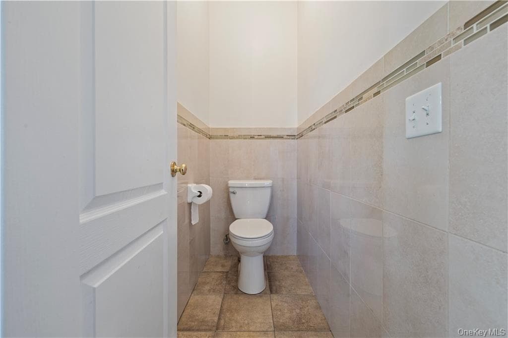3307 Parkview Drive thumbnail 15