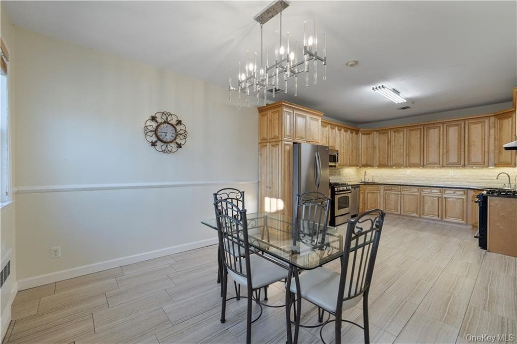 3307 Parkview Drive thumbnail 13