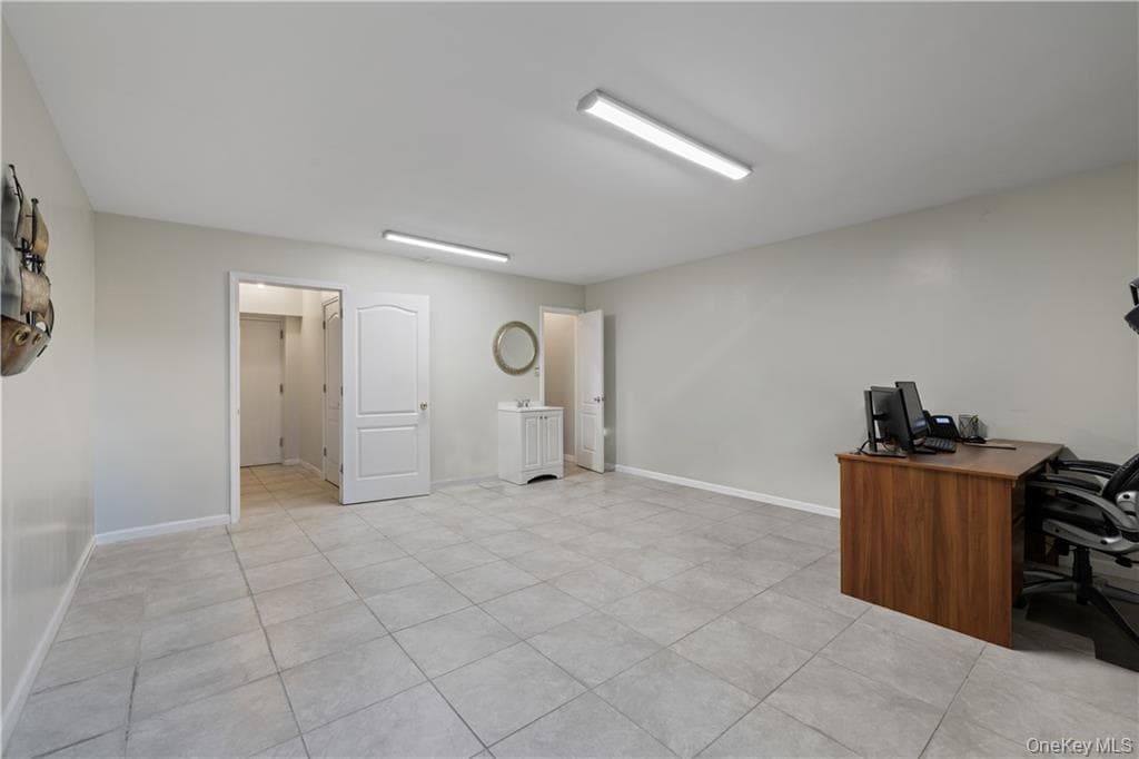 3307 Parkview Drive thumbnail 32