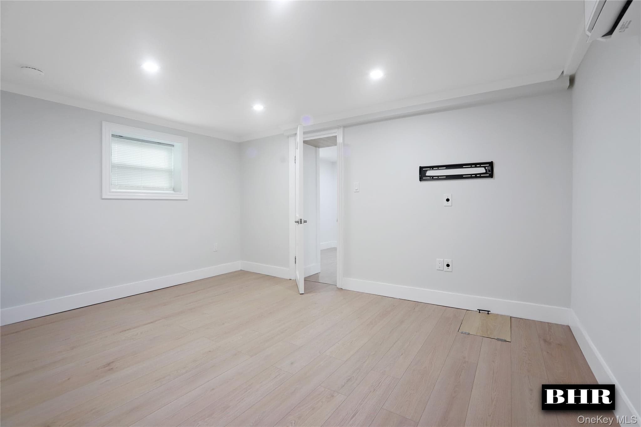 190 Kensington Street thumbnail 20