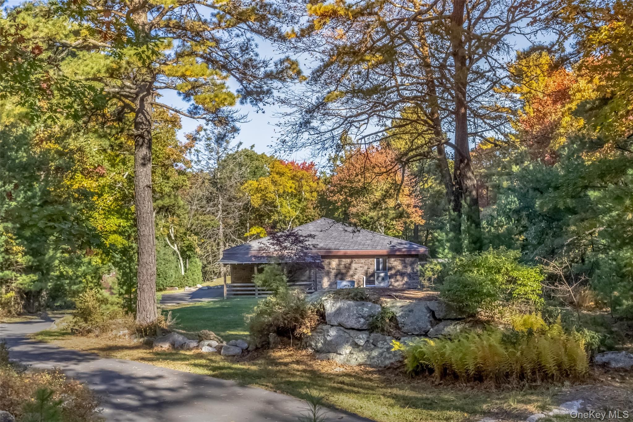 296 Circle Road, Cragsmoor