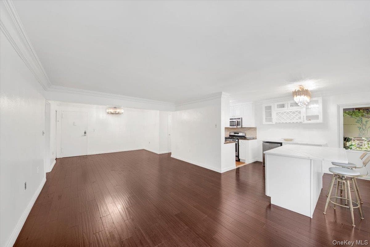 1 Balint Drive Unit: 366 thumbnail 9