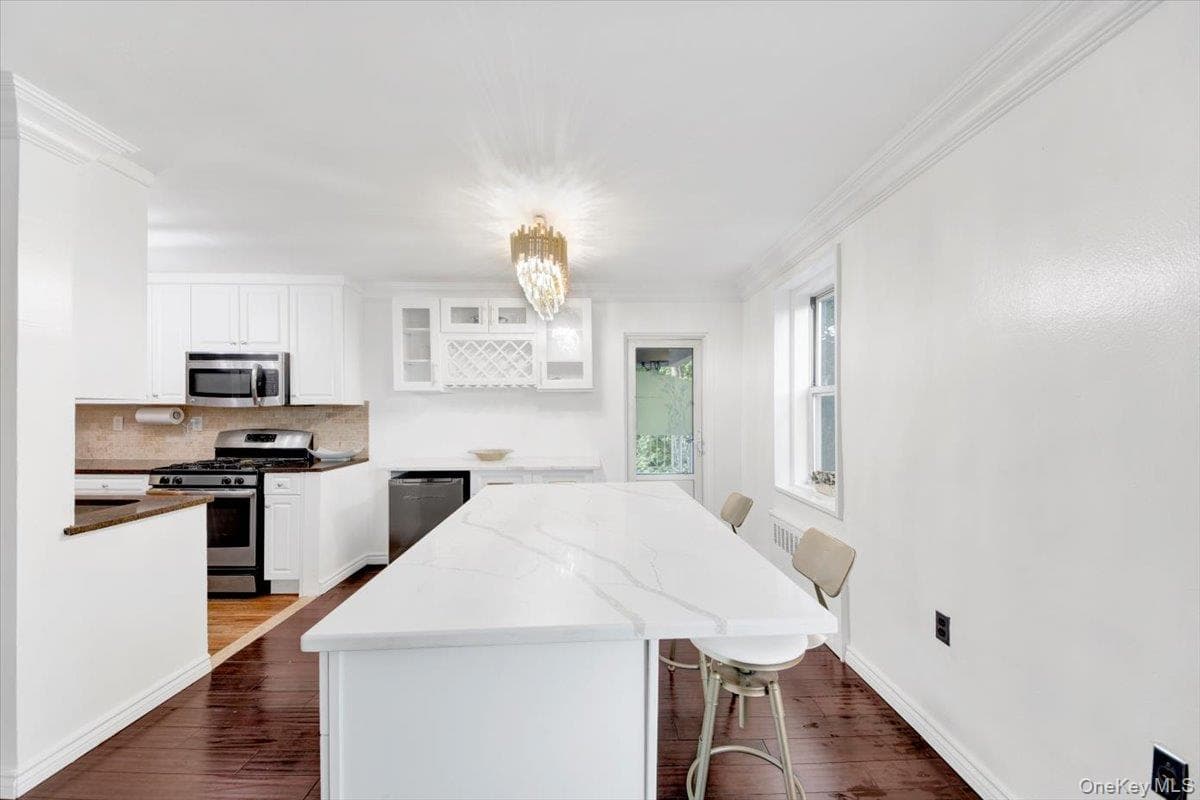 1 Balint Drive Unit: 366 thumbnail 10