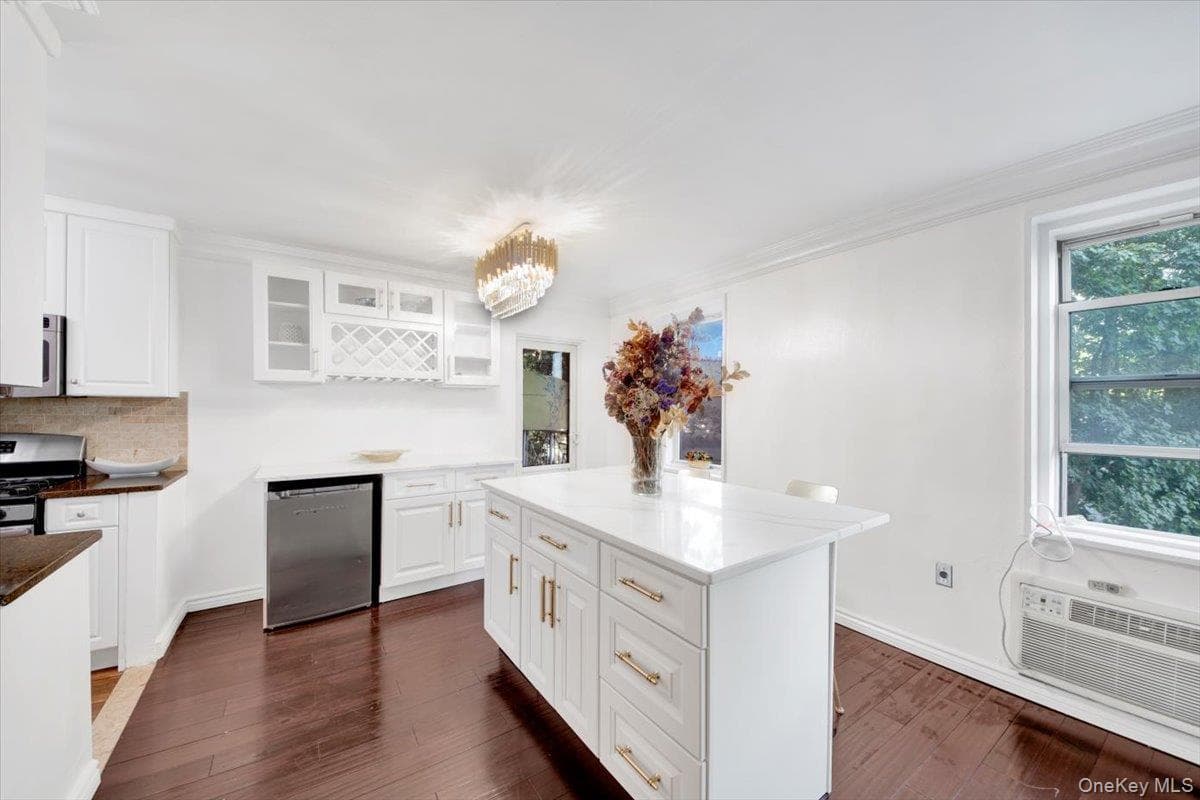 1 Balint Drive Unit: 366 thumbnail 13
