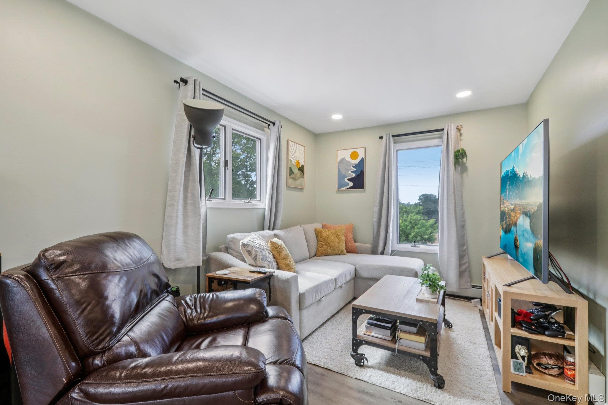 11 Ramapo Road thumbnail 8