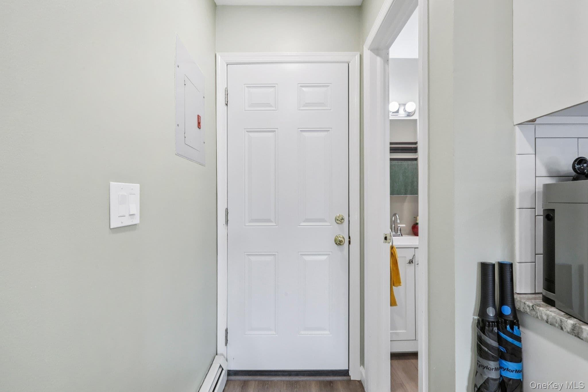 11 Ramapo Road thumbnail 18
