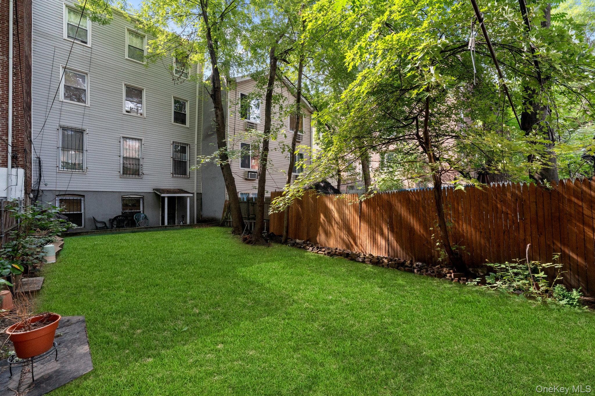 307 Quincy Street thumbnail 16