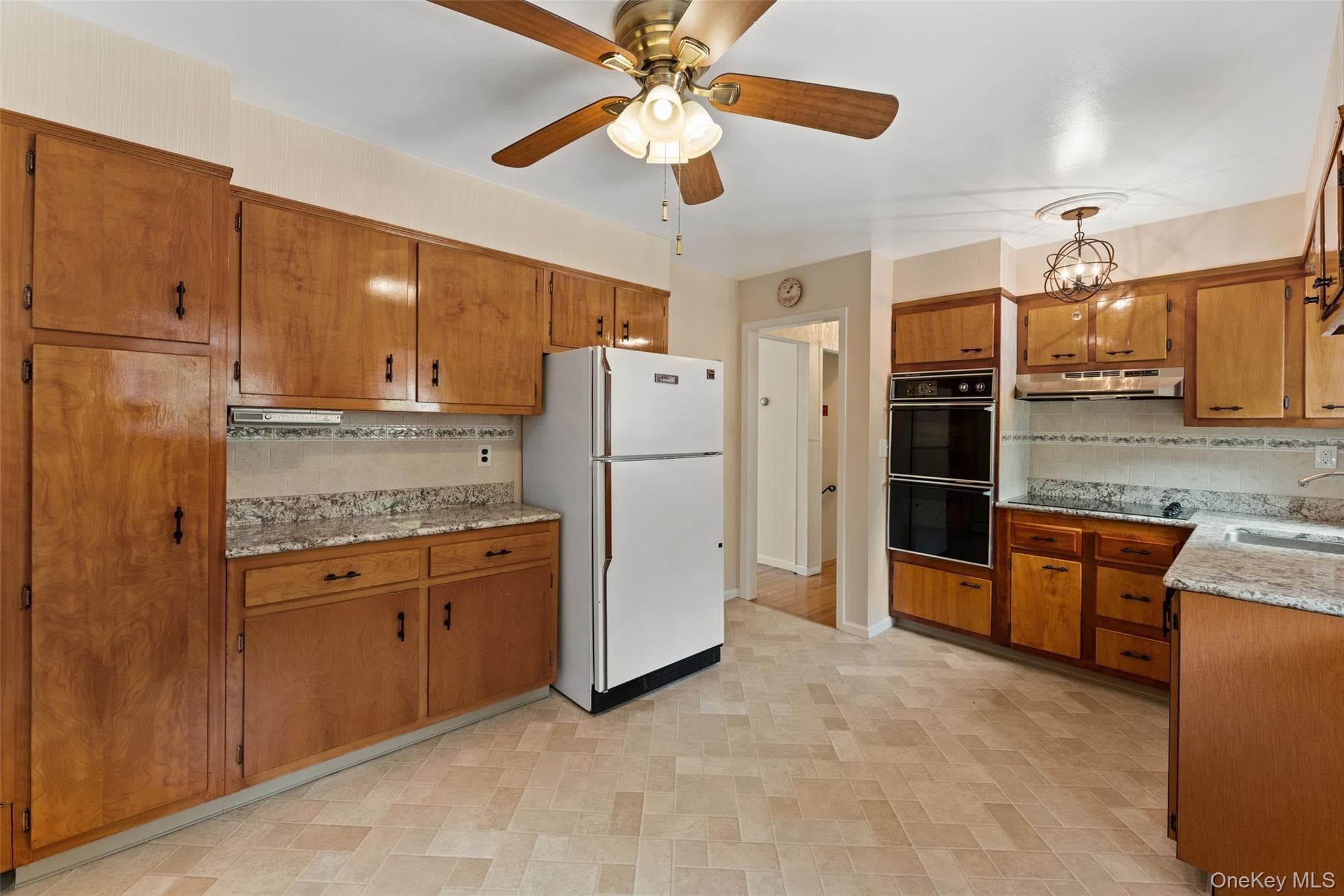 162 Midland Avenue thumbnail 10