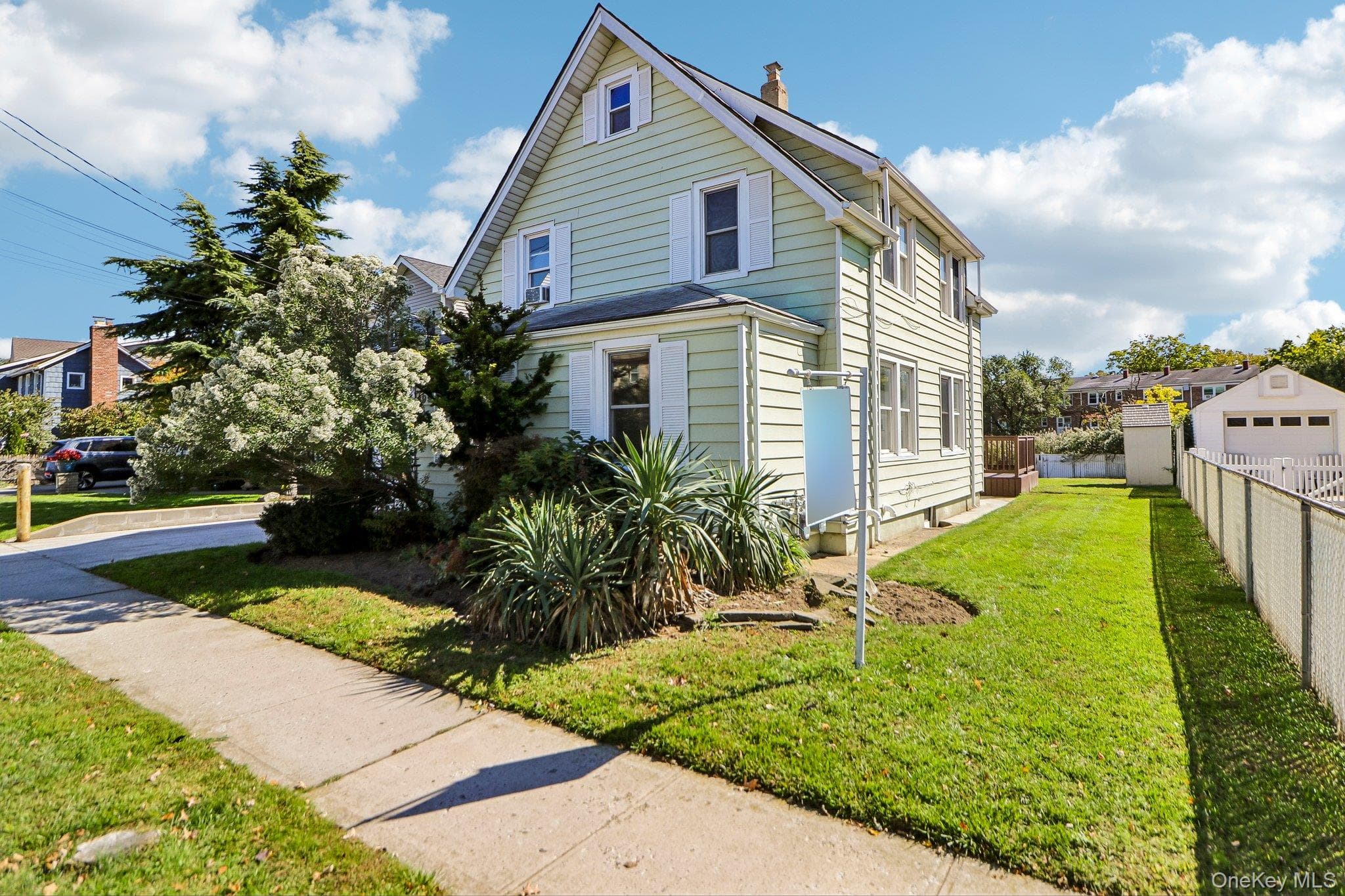 199 Terrell Avenue photo 1