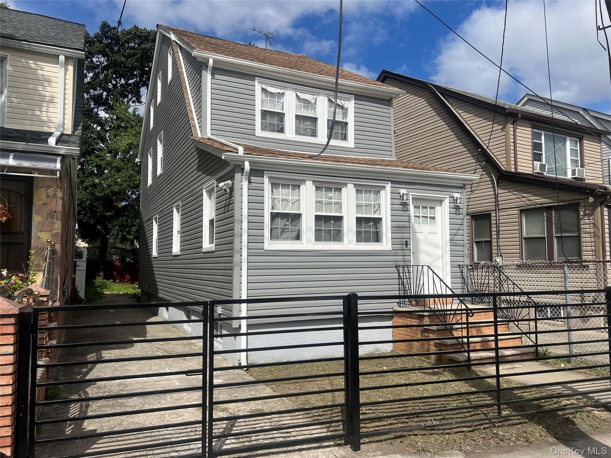 16731 109th Avenue photo 1